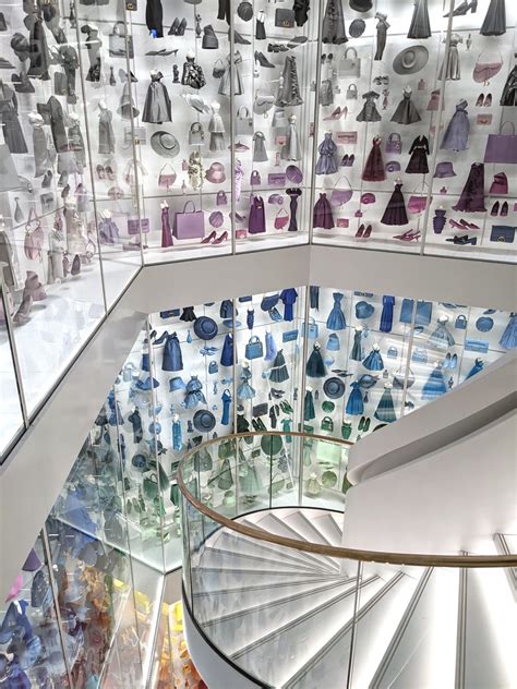 la galerie Dior drawings